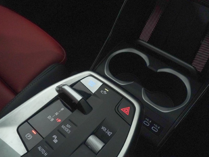 2024 (24) BMW iX1 150kW eDrive20 M Sport 65kWh 5dr Auto 5110018