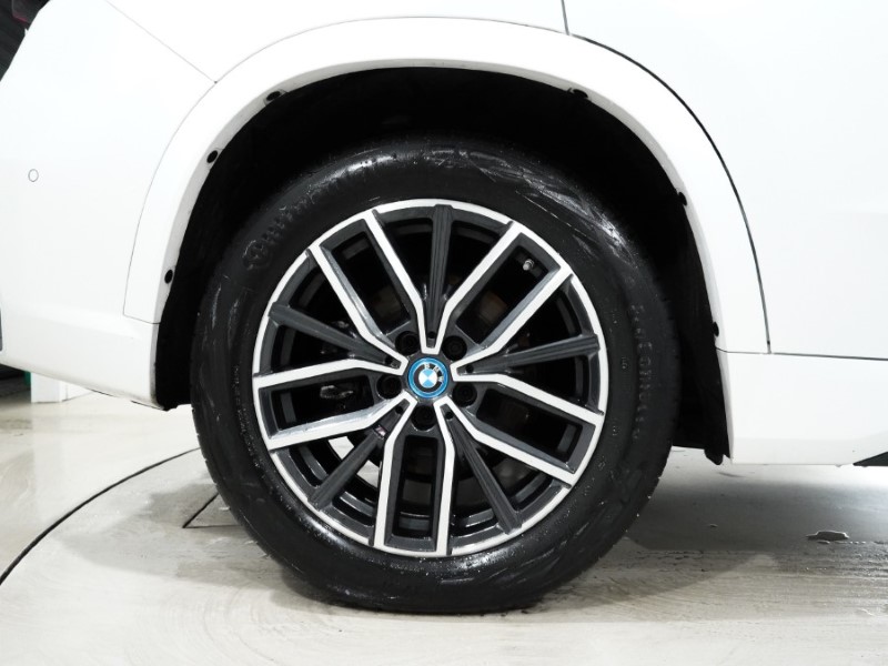 2024 (24) BMW iX1 150kW eDrive20 M Sport 65kWh 5dr Auto 5109993