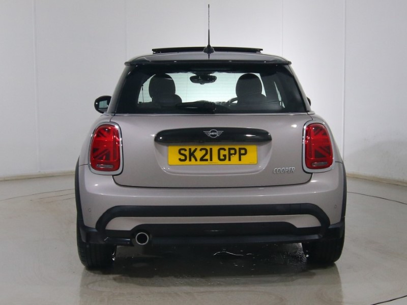 2021 (21) MINI HATCHBACK 1.5 Cooper Exclusive 3dr Auto 5101431