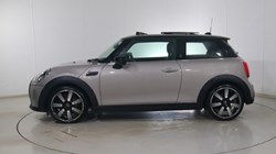 2021 (21) MINI HATCHBACK 1.5 Cooper Exclusive 3dr Auto 5101429