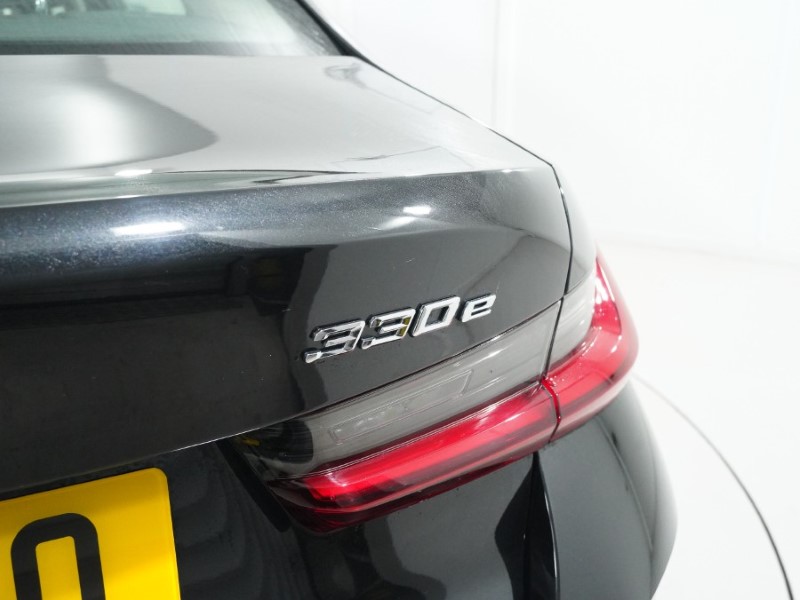 2024 (24) BMW 3 SERIES 330e Sport 4dr Step Auto 5112328