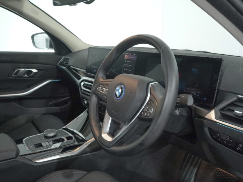 2024 (24) BMW 3 SERIES 330e Sport 4dr Step Auto 5112346