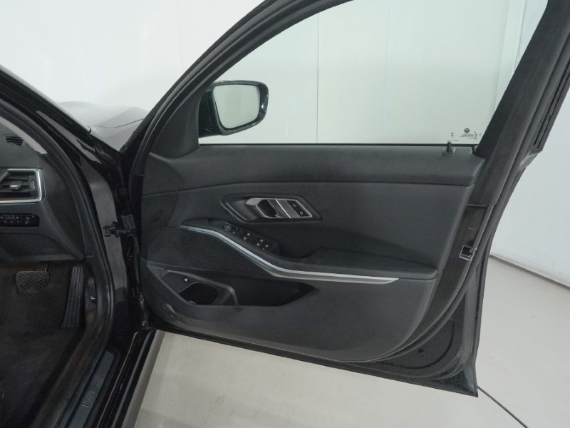 2024 (24) BMW 3 SERIES 330e Sport 4dr Step Auto 5112344