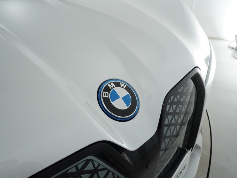 2023 (72) BMW iX 240kW xDrive40 M Sport Edition 76.6kWh 5dr Auto 5097672
