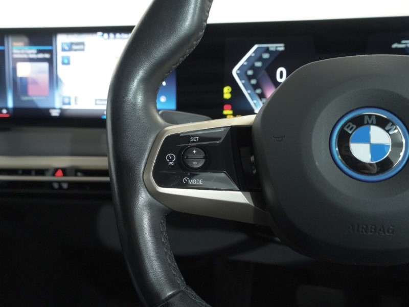 2023 (72) BMW iX 240kW xDrive40 M Sport Edition 76.6kWh 5dr Auto 5097683