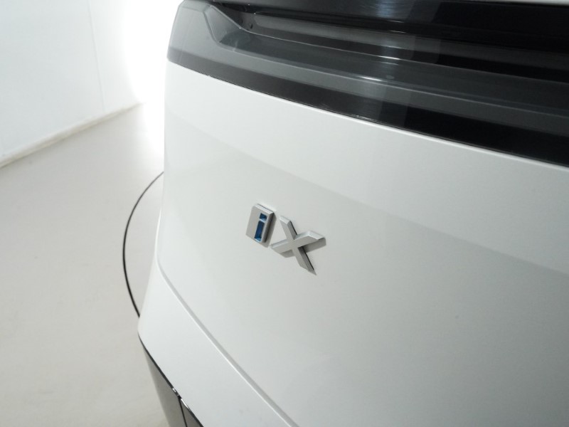 2023 (72) BMW iX 240kW xDrive40 M Sport Edition 76.6kWh 5dr Auto 5097647