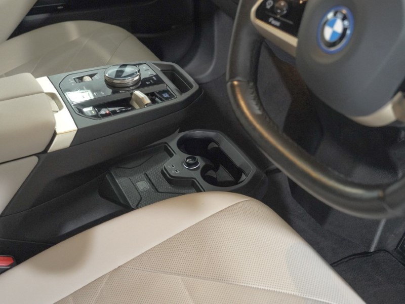 2022 (72) BMW iX 240kW xDrive40 M Sport Edition 76.6kWh 5dr Auto 5108453