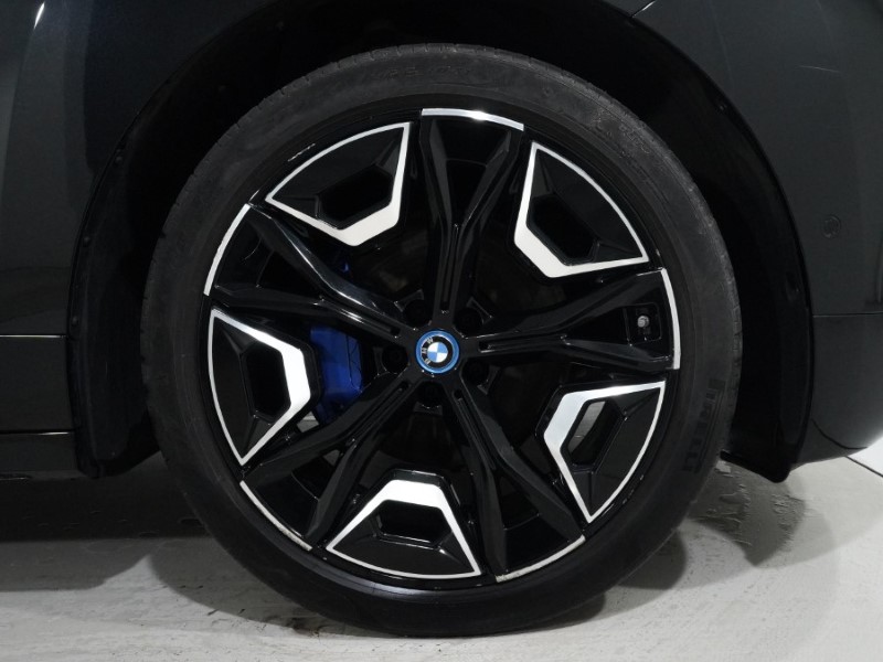 2022 (72) BMW iX 240kW xDrive40 M Sport Edition 76.6kWh 5dr Auto 5108448