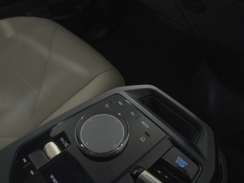 2022 (72) BMW iX 240kW xDrive40 M Sport Edition 76.6kWh 5dr Auto 5108478