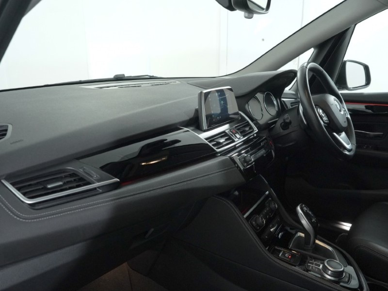 2019 (69) BMW 2 SERIES 218d Luxury 5dr Step Auto 5112022