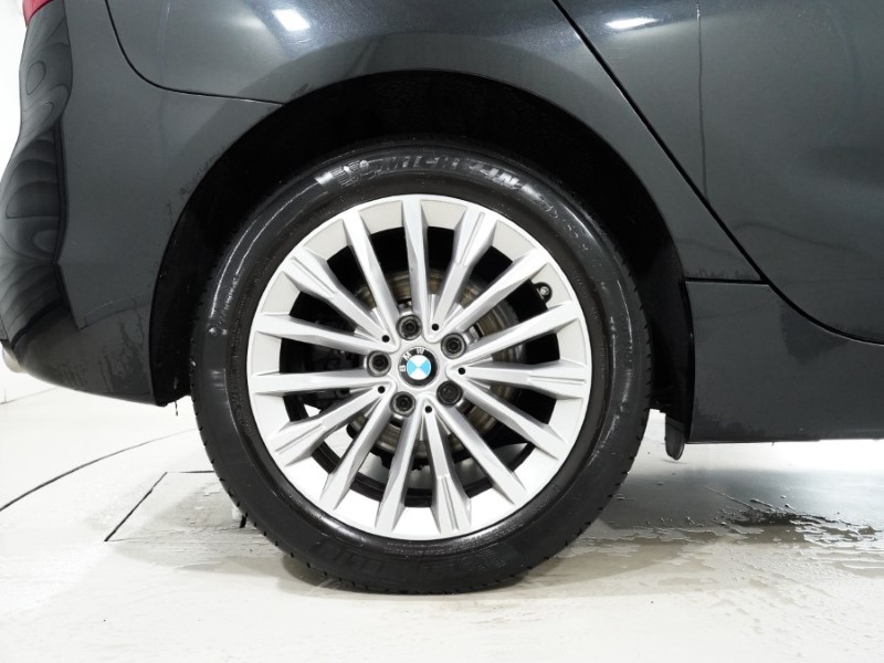 2019 (69) BMW 2 SERIES 218d Luxury 5dr Step Auto 5112029