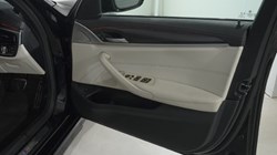 2020 (70) BMW 5 SERIES 520d MHT M Sport 4dr Step Auto 5113339