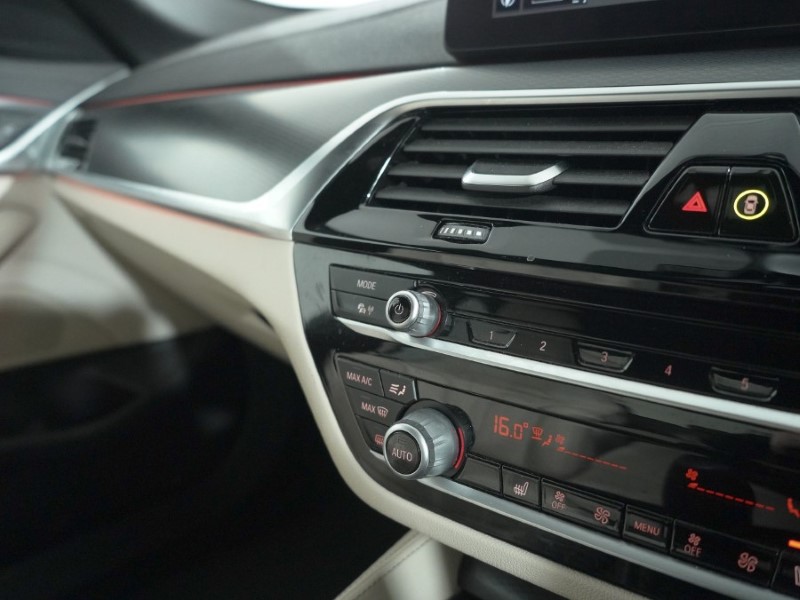 2020 (70) BMW 5 SERIES 520d MHT M Sport 4dr Step Auto 5113354