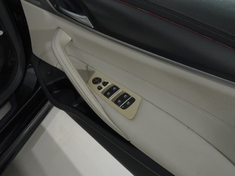 2020 (70) BMW 5 SERIES 520d MHT M Sport 4dr Step Auto 5113340