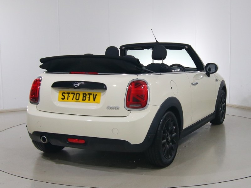2020 (70) MINI CONVERTIBLE 1.5 Cooper Classic II 2dr 5113057