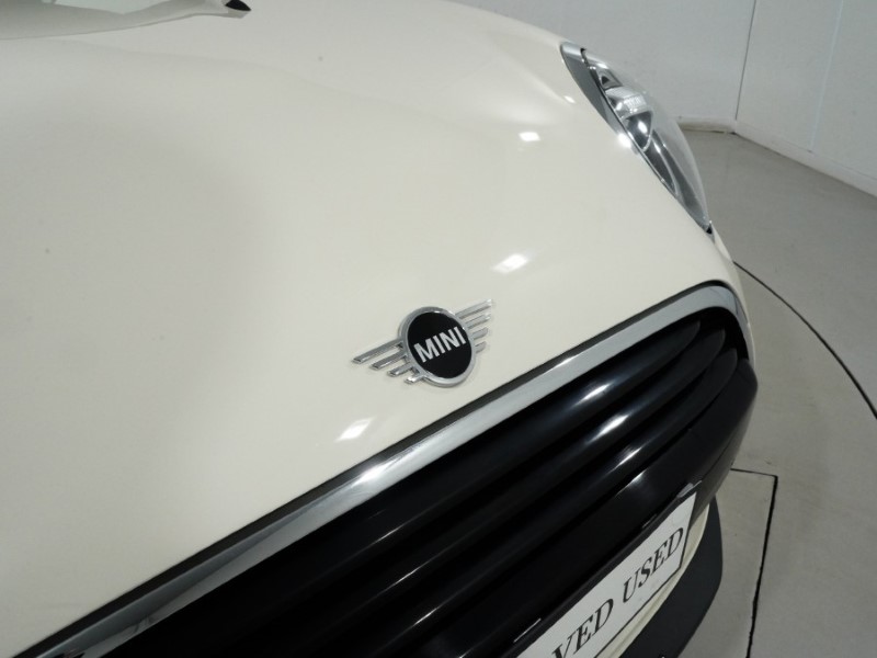 2020 (70) MINI CONVERTIBLE 1.5 Cooper Classic II 2dr 5113024