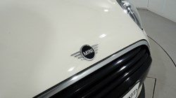 2020 (70) MINI CONVERTIBLE 1.5 Cooper Classic II 2dr 5113024