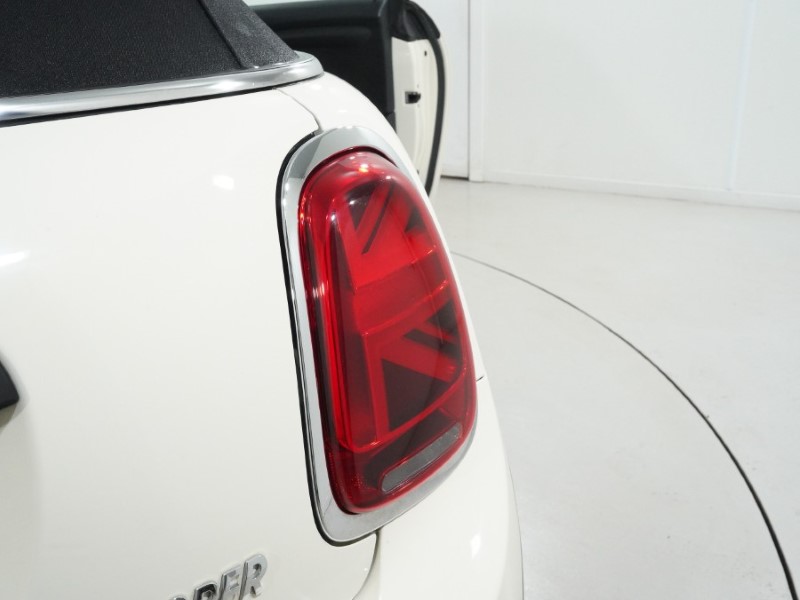 2020 (70) MINI CONVERTIBLE 1.5 Cooper Classic II 2dr 5113013