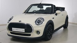 2020 (70) MINI CONVERTIBLE 1.5 Cooper Classic II 2dr 5113053