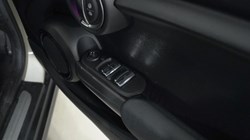 2020 (70) MINI CONVERTIBLE 1.5 Cooper Classic II 2dr 5113020