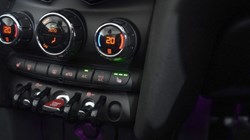 2020 (70) MINI CONVERTIBLE 1.5 Cooper Classic II 2dr 5113048