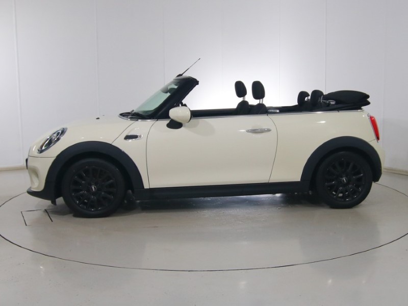 2020 (70) MINI CONVERTIBLE 1.5 Cooper Classic II 2dr 5113054