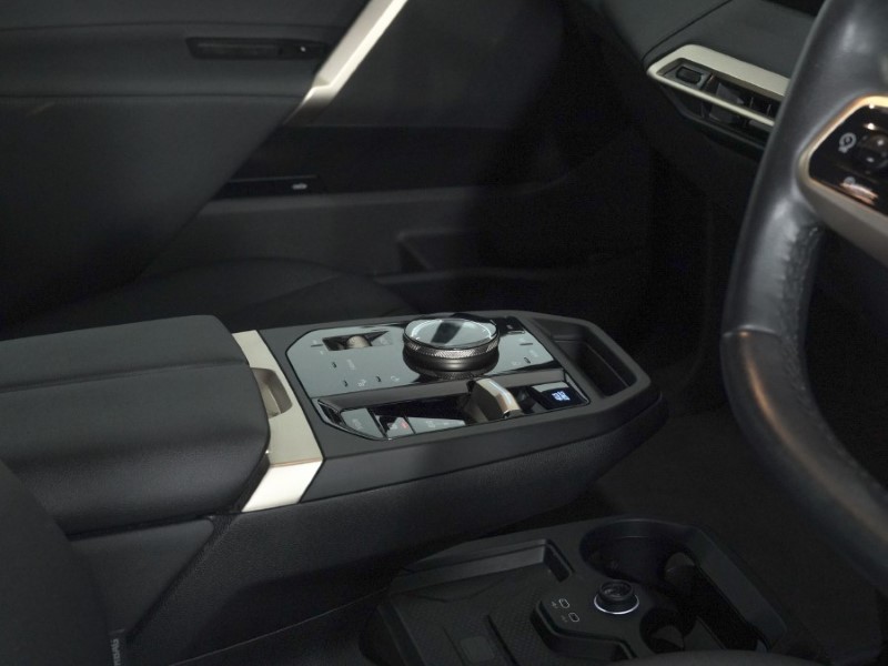 2023 (73) BMW iX 240kW xDrive40 M Sport 76.6kWh 5dr Auto 5116149