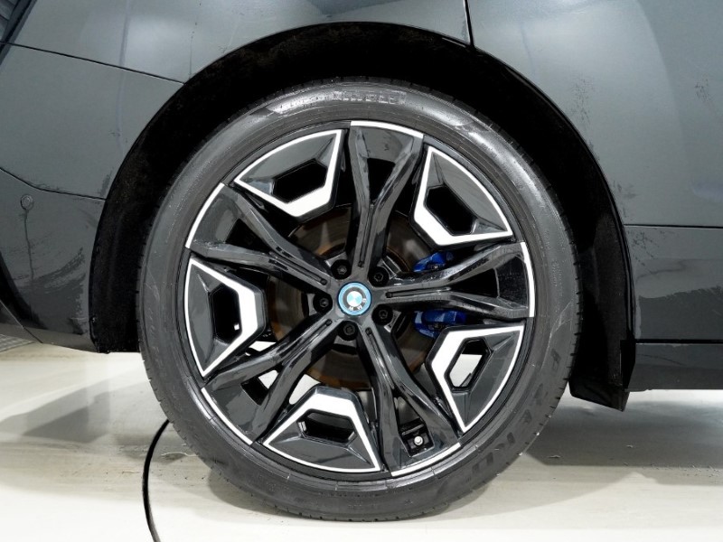 2023 (73) BMW iX 240kW xDrive40 M Sport 76.6kWh 5dr Auto 5116141