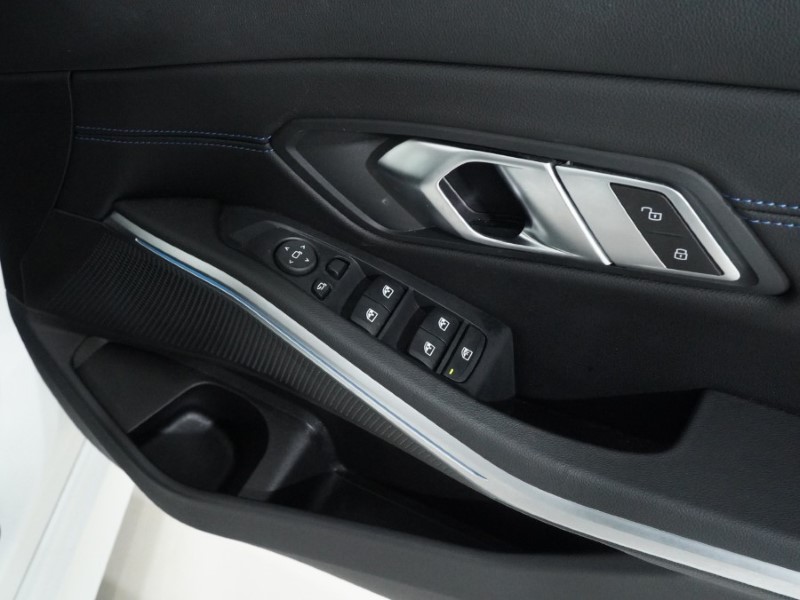 2023 (73) BMW 3 SERIES 320i M Sport 4dr Step Auto 5144858