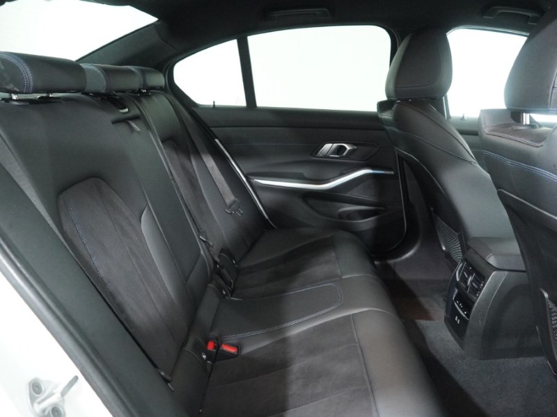 2023 (73) BMW 3 SERIES 320i M Sport 4dr Step Auto 5144850