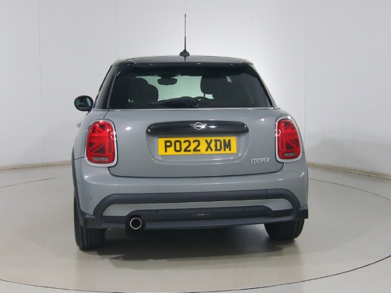 2022 (22) MINI HATCHBACK 1.5 Cooper Classic 5dr Auto [Comfort Pack] 5114642