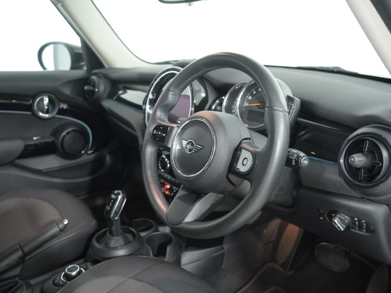 2022 (22) MINI HATCHBACK 1.5 Cooper Classic 5dr Auto [Comfort Pack] 5114612