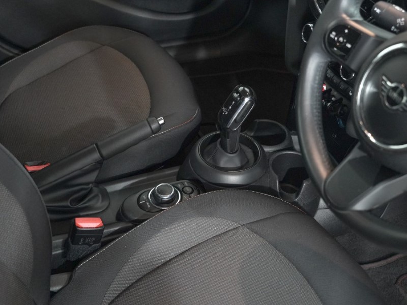 2022 (22) MINI HATCHBACK 1.5 Cooper Classic 5dr Auto [Comfort Pack] 5114613