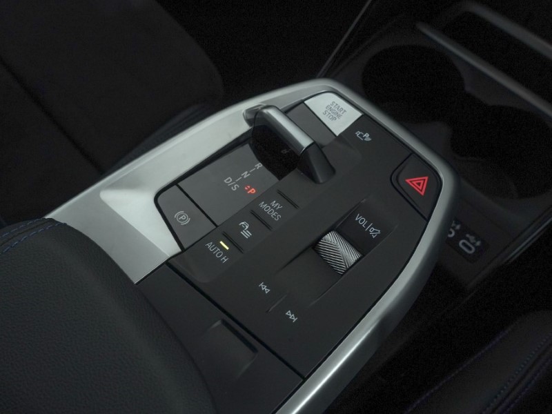 2022 (72) BMW 2 SERIES 225e xDrive M Sport 5dr DCT 5107076