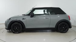 2022 (22) MINI CONVERTIBLE 1.5 Cooper Classic 2dr Auto 5118040