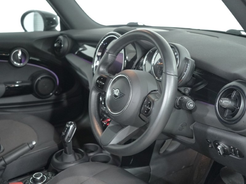 2022 (22) MINI CONVERTIBLE 1.5 Cooper Classic 2dr Auto 5118023