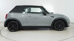 2022 (22) MINI CONVERTIBLE 1.5 Cooper Classic 2dr Auto 5118036