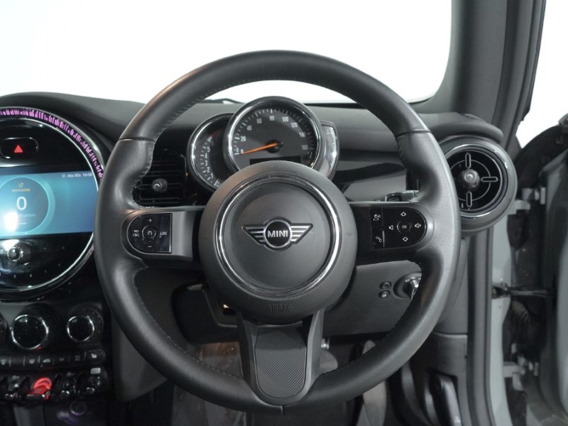 2022 (22) MINI CONVERTIBLE 1.5 Cooper Classic 2dr Auto 5118030