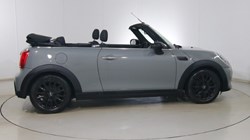 2022 (22) MINI CONVERTIBLE 1.5 Cooper Classic 2dr Auto 5118073