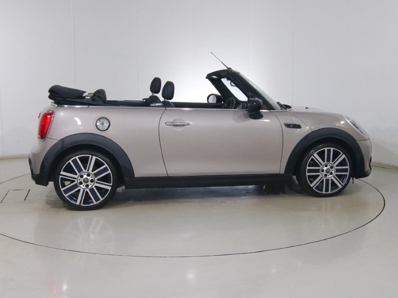 2021 (71) MINI CONVERTIBLE 2.0 Cooper S Exclusive 2dr Auto 5117101