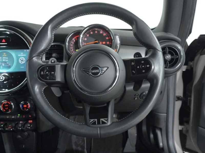 2021 (71) MINI CONVERTIBLE 2.0 Cooper S Exclusive 2dr Auto 5117057