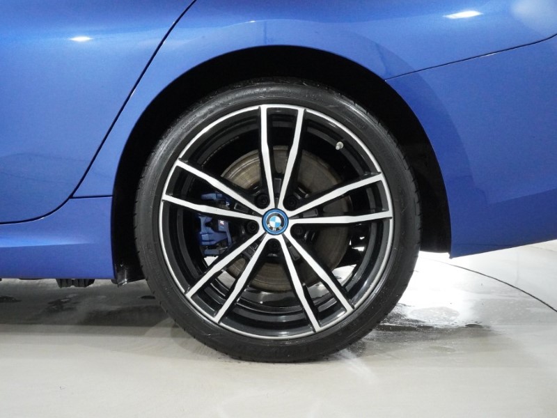 2022 (71) BMW 3 SERIES 330e M Sport 5dr Step Auto 5152927