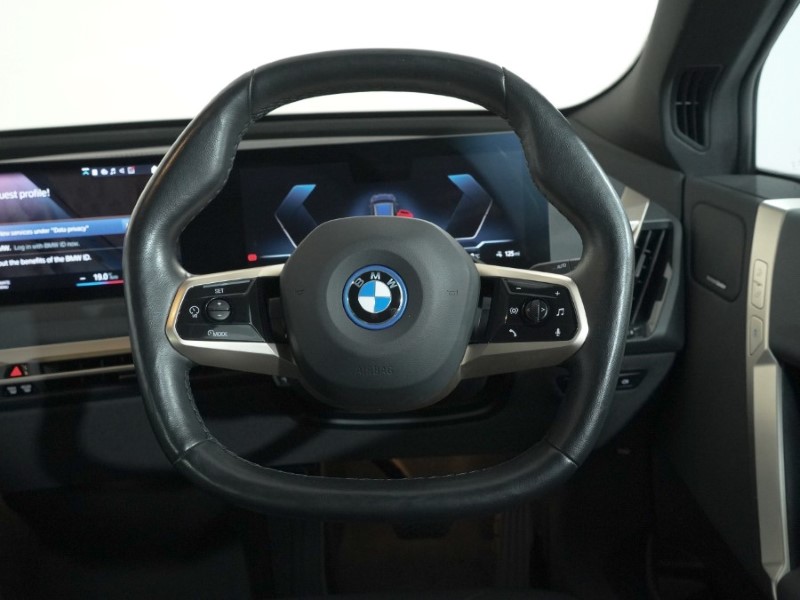 2022 (72) BMW iX 240kW xDrive40 M Sport Edition 76.6kWh 5dr Auto 5127091