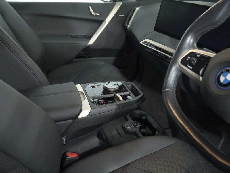 2022 (72) BMW iX 240kW xDrive40 M Sport Edition 76.6kWh 5dr Auto 5127084