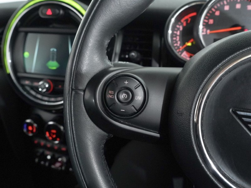 2020 (70) MINI HATCHBACK 1.5 Cooper Classic II 3dr 5127882