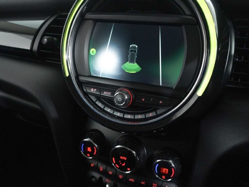 2020 (70) MINI HATCHBACK 1.5 Cooper Classic II 3dr 5127880