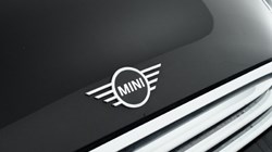 2020 (70) MINI HATCHBACK 1.5 Cooper Classic II 3dr 5127859