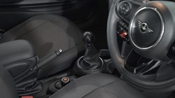 2020 (70) MINI HATCHBACK 1.5 Cooper Classic II 3dr 5127867