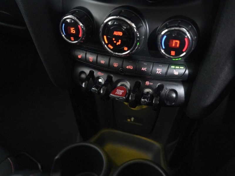 2020 (70) MINI HATCHBACK 1.5 Cooper Classic II 3dr 5127871