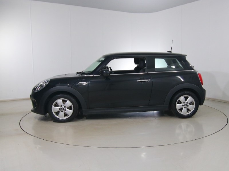 2020 (70) MINI HATCHBACK 1.5 Cooper Classic II 3dr 5127887